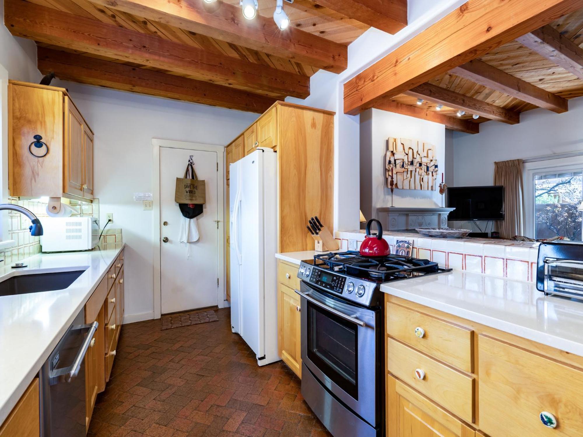 Puertas De Canyon Road By Kokopelli Management